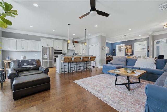 604 Pickett Dr, Hermitage, TN 37076