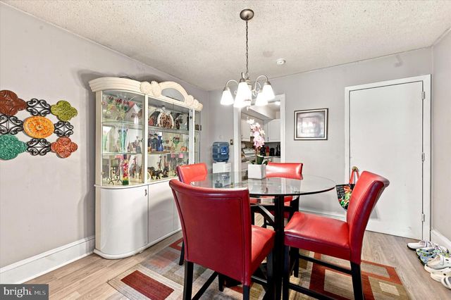1402 FLANDERS WAY, Newark, DE 19702