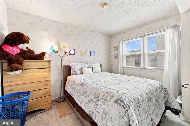 1402 FLANDERS WAY, Newark, DE 19702