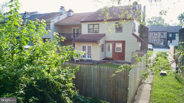1402 FLANDERS WAY, Newark, DE 19702
