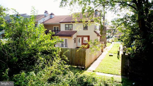 1402 FLANDERS WAY, Newark, DE 19702