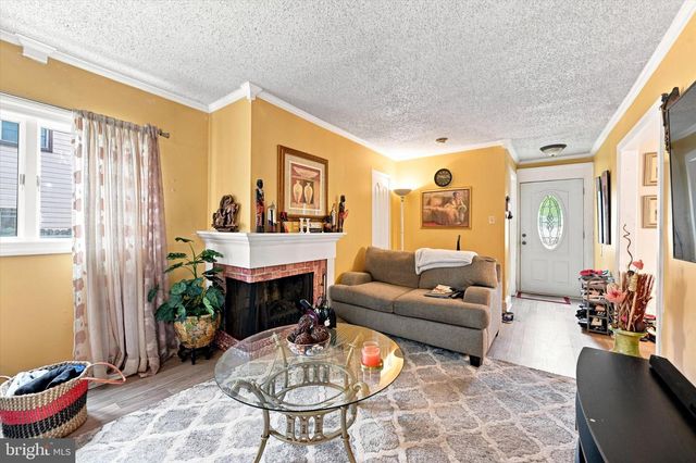1402 FLANDERS WAY, Newark, DE 19702