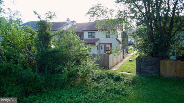 1402 FLANDERS WAY, Newark, DE 19702