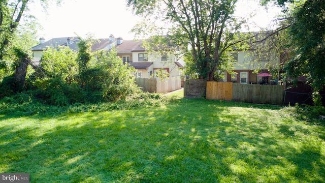 1402 FLANDERS WAY, Newark, DE 19702