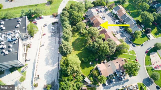 1402 FLANDERS WAY, Newark, DE 19702