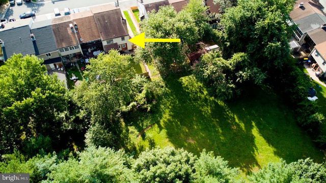 1402 FLANDERS WAY, Newark, DE 19702
