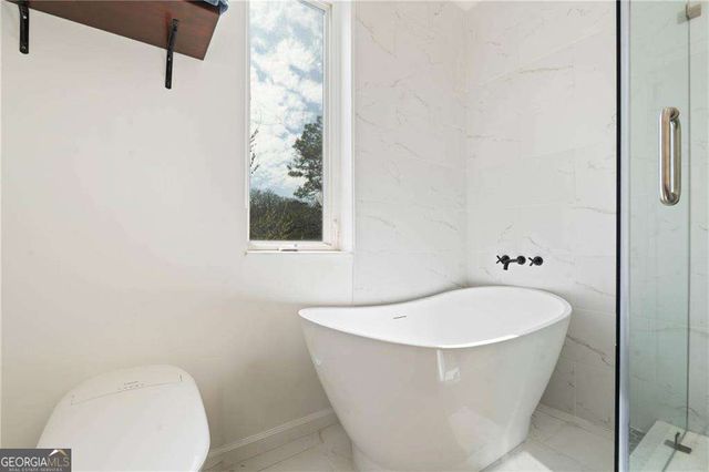 140 Alden Avenue NW 202, Atlanta, GA 30309