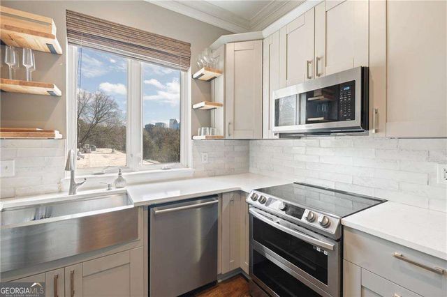 140 Alden Avenue NW 202, Atlanta, GA 30309