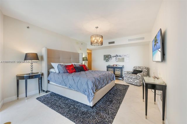 17201 Collins Ave 2305, Sunny Isles Beach, FL 33160