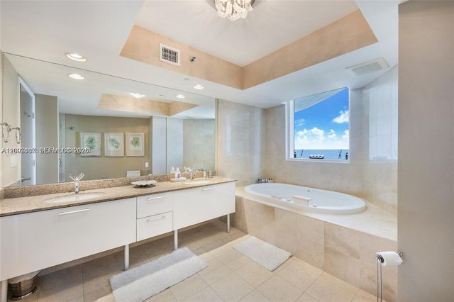 17201 Collins Ave 2305, Sunny Isles Beach, FL 33160