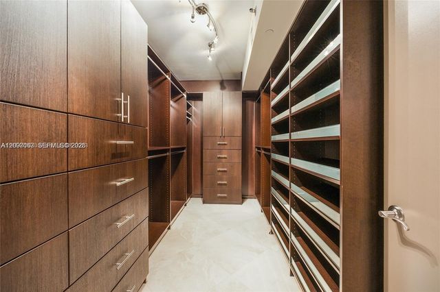 17201 Collins Ave 2305, Sunny Isles Beach, FL 33160