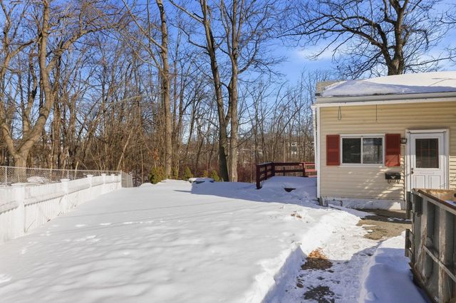 26 Coakley Road, Portsmouth, NH 03801