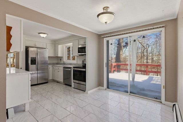 26 Coakley Road, Portsmouth, NH 03801