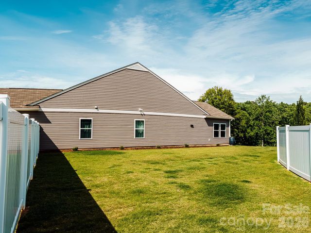 1261 Jenna Lynn Court 62, Lowell, NC 28098