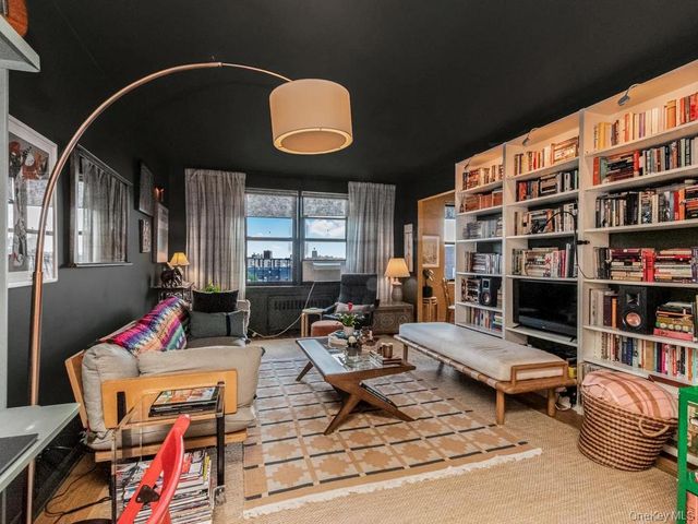 3840 Greystone Avenue 6P, Bronx, NY 10463