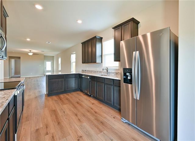 404 Freedom Park Ave, Liberty Hill, TX 78642