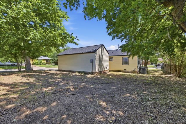 4698 Cheyenne Avenue, Tulsa, OK 74126