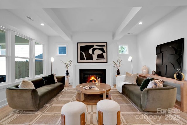 2816 Springway Drive, Charlotte, NC 28205