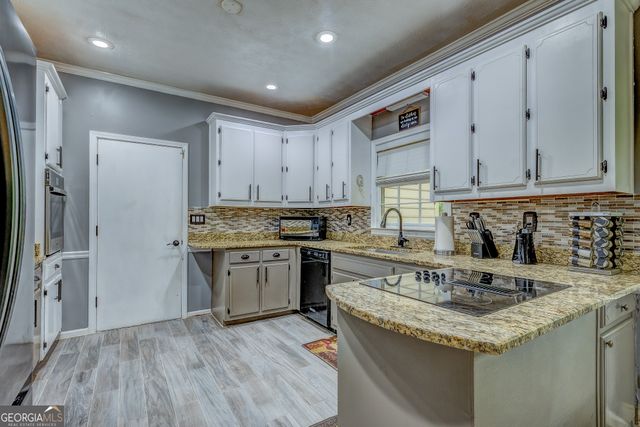 6646 Heathrow Court, Stone Mountain, GA 30087