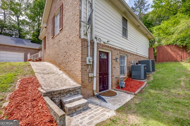 6646 Heathrow Court, Stone Mountain, GA 30087