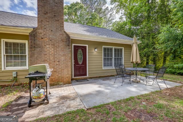 6646 Heathrow Court, Stone Mountain, GA 30087