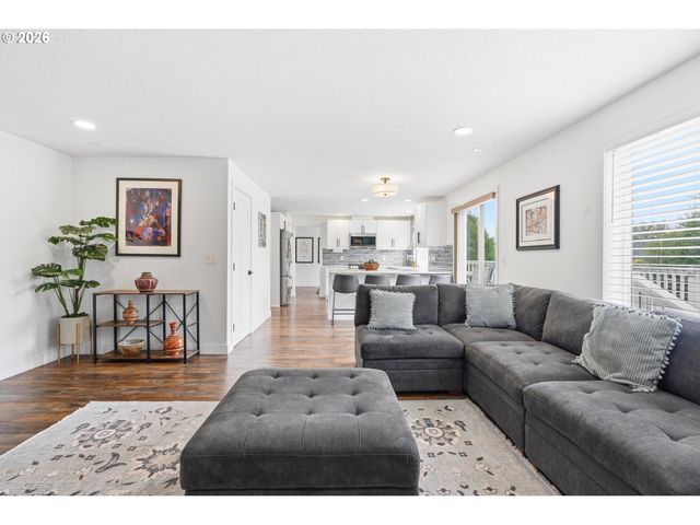 19702 Se 42ND St, Camas, WA 98607