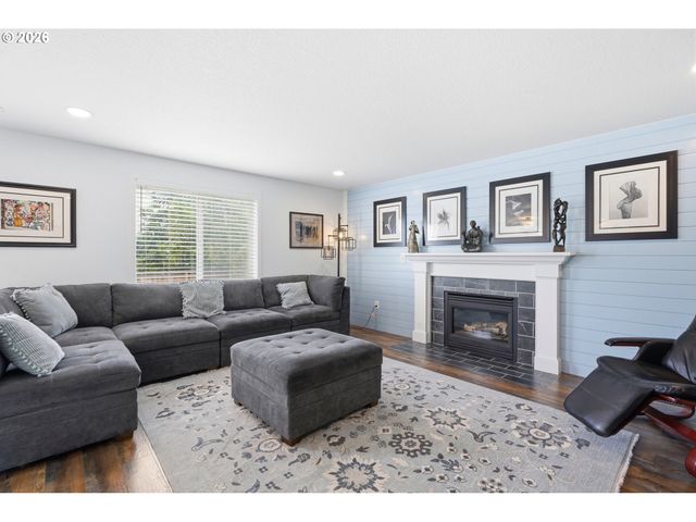19702 Se 42ND St, Camas, WA 98607