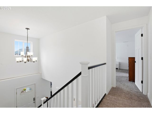 19702 Se 42ND St, Camas, WA 98607
