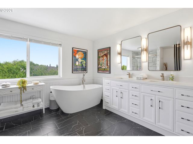 19702 Se 42ND St, Camas, WA 98607