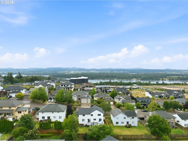 19702 Se 42ND St, Camas, WA 98607