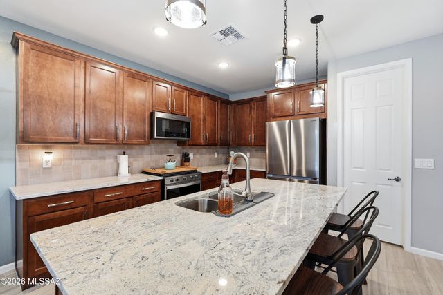 10781 W Whitehall Drive, Marana, AZ 85653