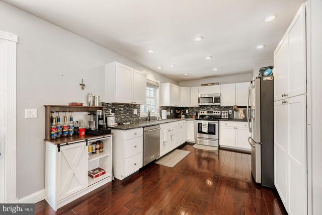 2110 HALLMARK DR, Gambrills, MD 21054