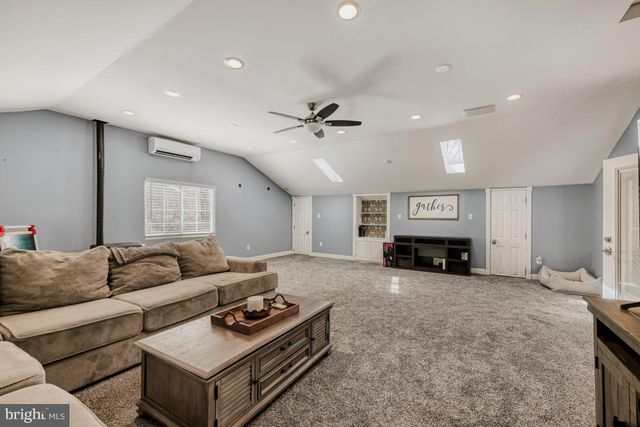 2110 HALLMARK DR, Gambrills, MD 21054