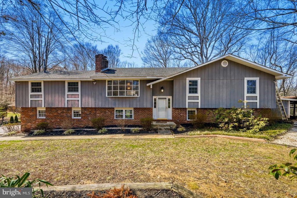 2110 HALLMARK DR, Gambrills, MD 21054