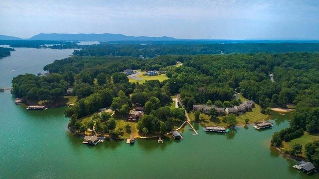 71 Waterside Cir Apt D6, Moneta, VA 24121