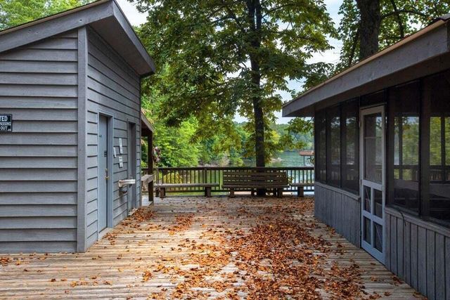 71 Waterside Cir Apt D6, Moneta, VA 24121