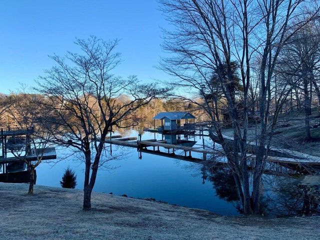 71 Waterside Cir Apt D6, Moneta, VA 24121