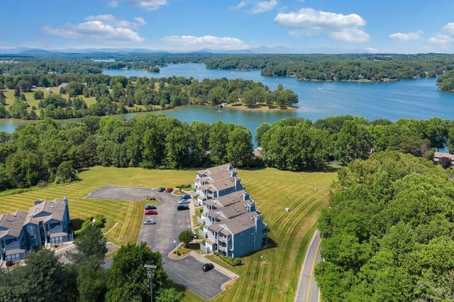 71 Waterside Cir Apt D6, Moneta, VA 24121