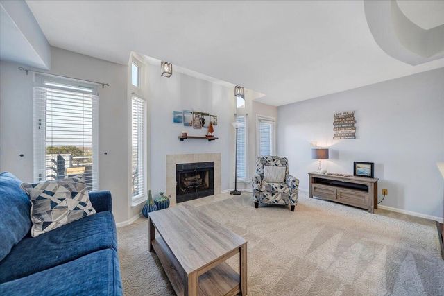 71 Waterside Cir Apt D6, Moneta, VA 24121