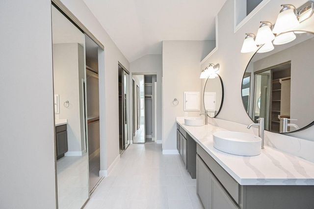 3030 Great Lakes Avenue, Sugar Land, TX 77479