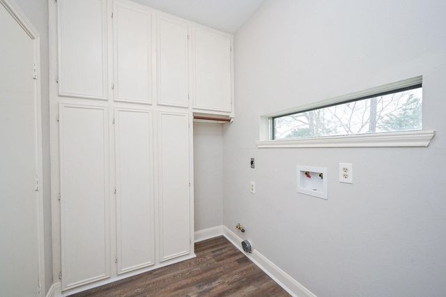 3030 Great Lakes Avenue, Sugar Land, TX 77479