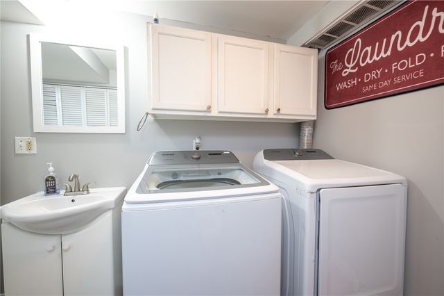 4609 Pineview Drive NE, Cedar Rapids, IA 52402