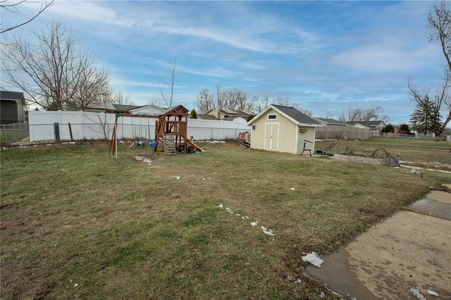 4609 Pineview Drive NE, Cedar Rapids, IA 52402