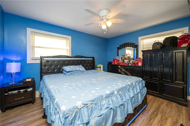 4609 Pineview Drive NE, Cedar Rapids, IA 52402