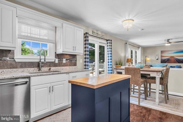 1254 HEREFORD CLOSE, Toms River, NJ 08753