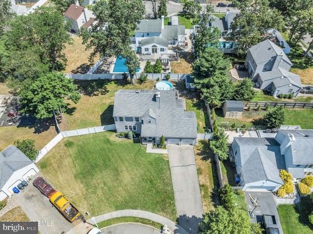 1254 HEREFORD CLOSE, Toms River, NJ 08753