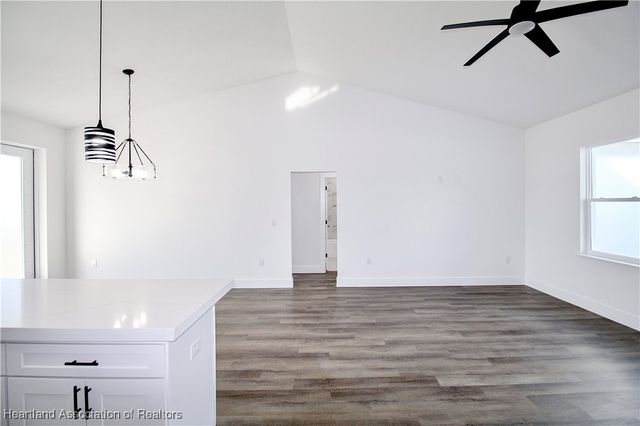 2313 N Olivia Drive, Sebring, FL 33825