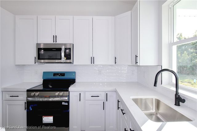 2313 N Olivia Drive, Sebring, FL 33825