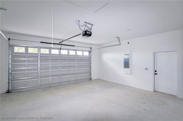 2313 N Olivia Drive, Sebring, FL 33825