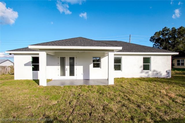 2313 N Olivia Drive, Sebring, FL 33825